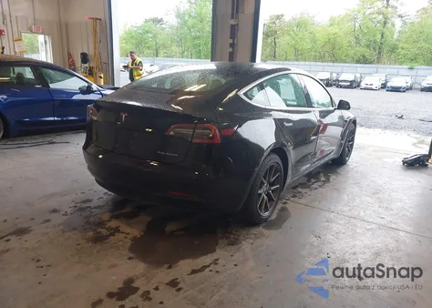 2018 Tesla Model 3 Long Range/Performance from USA, damaged, VIN 5YJ3E1EBXJF127632